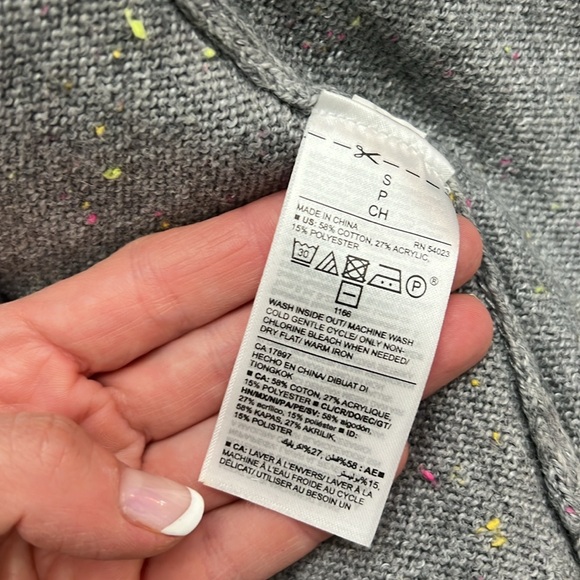 Old Navy oversized confetti Sweater Size Small - Picture 5 of 5